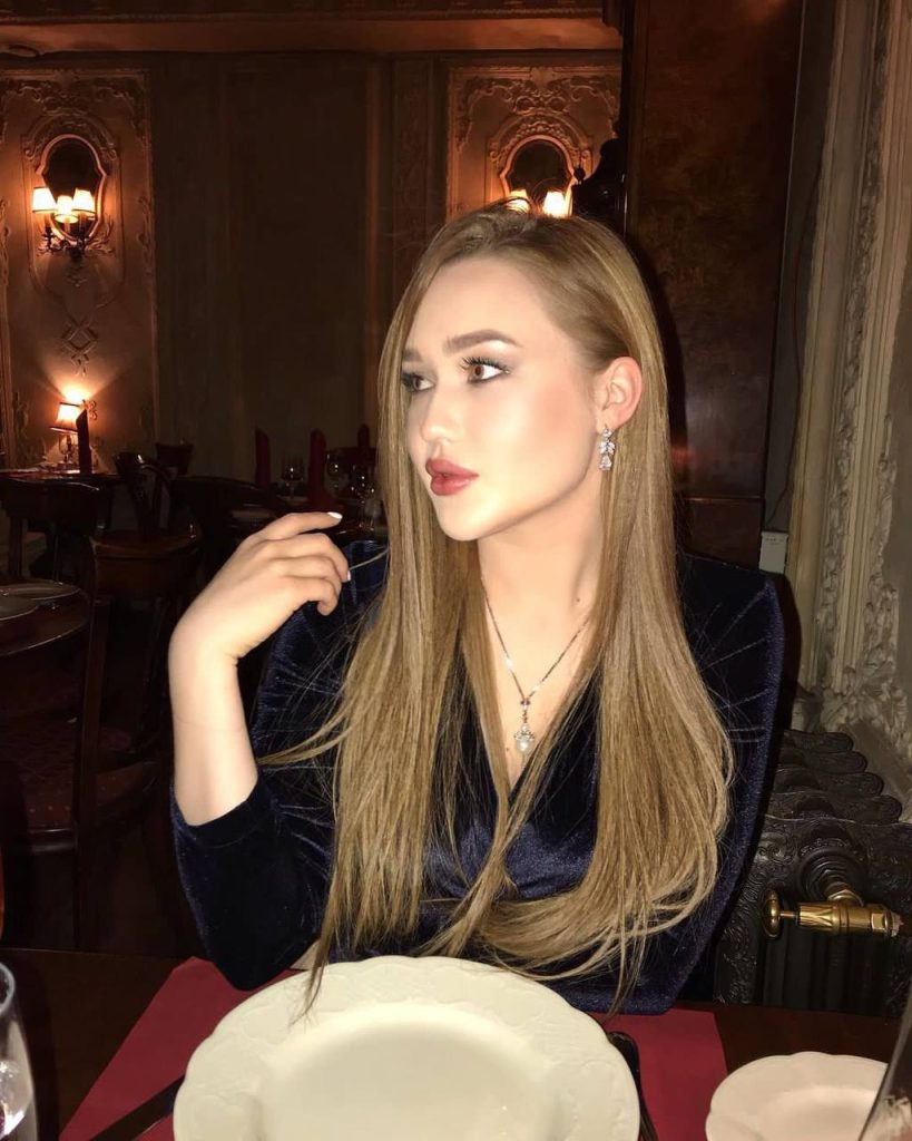 Эскортница Ия в Москве