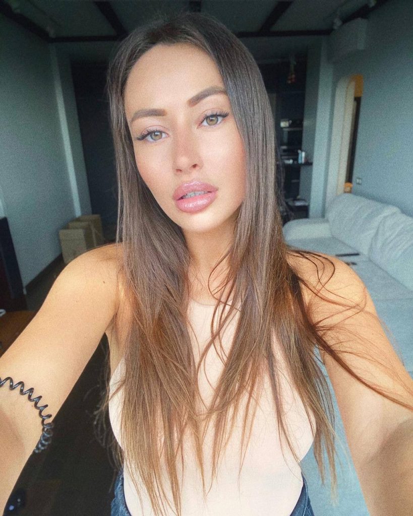 Эскортница Ксения в Москве