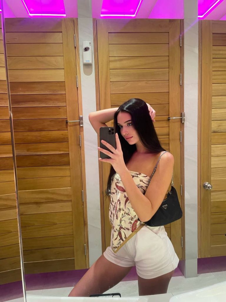 VIP девушка Виктория в Москве