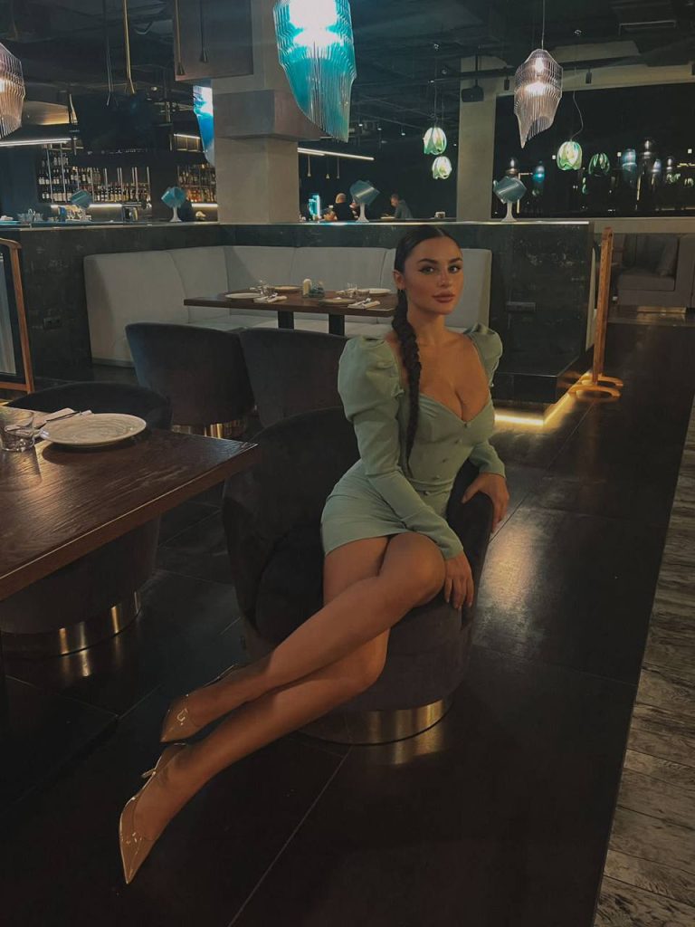 Девушка Джоанна работающая в Москве